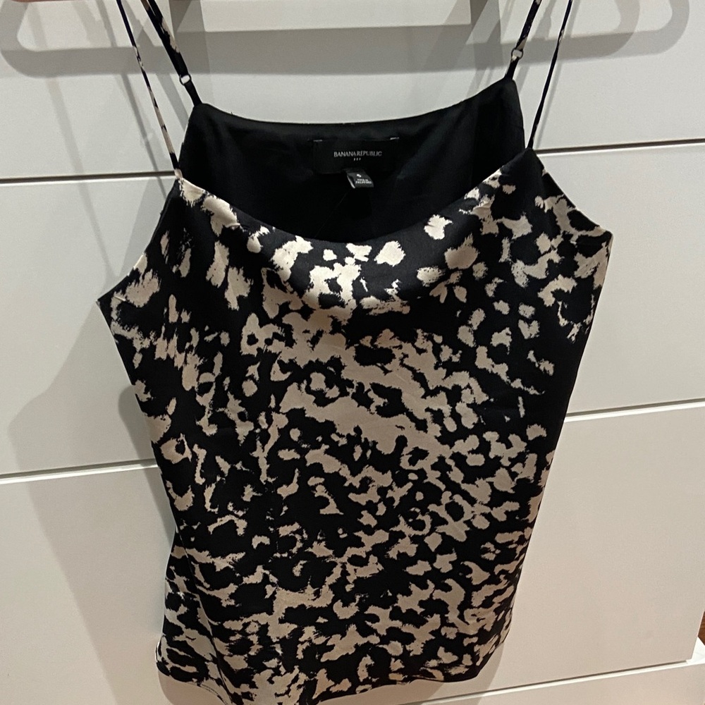 Banana Republic Black and Cream Patterned Camisole